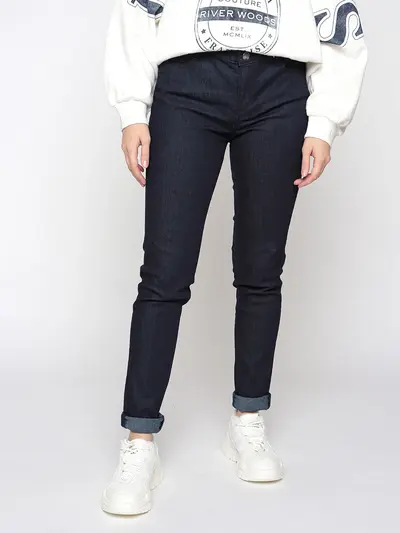 Зауженные джинсы